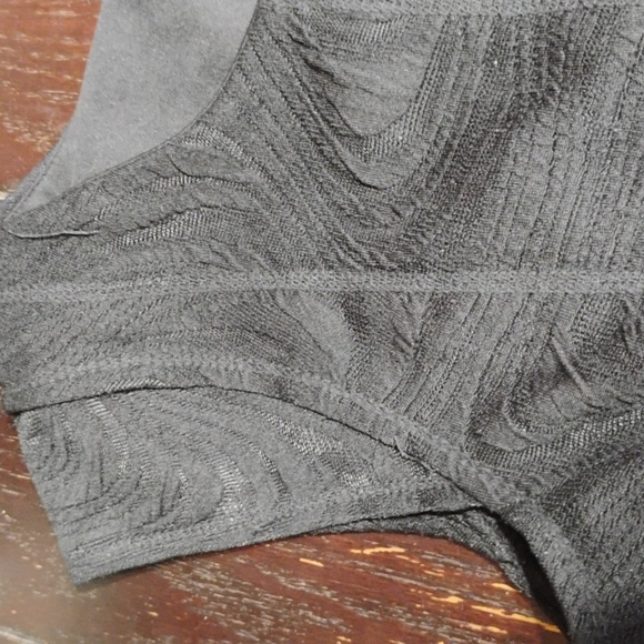 Robbie Bee Signature Black Dress - Picture 12 of 16